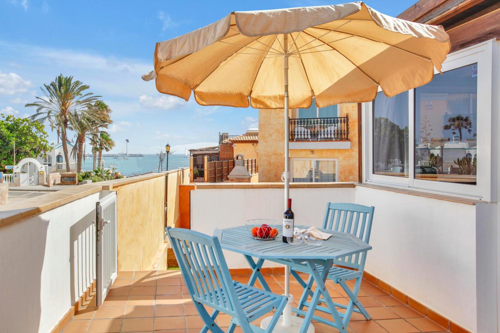 Villa Amazing By The With Private Pool Corralejo